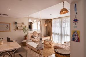 Afbeelding uit fotogalerij van Gleaming 1 BR Apt Mangroovy w Pool & Beach Access in Hurghada