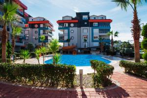 Hồ bơi trong/gần Penthouse, 3 Schlafzimmern, Meerblick, Alanya, Kestel