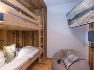 Łóżko lub łóżka w pokoju w obiekcie FamilienWohnung Wildspitze