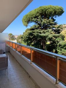 Uma varanda ou terraço em Cannes Grand Studio Terrasse