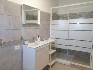 Fotografie z fotogalerie ubytování Alojamiento para descansar en tranquilidad con todo a mano v destinaci Santa Cruz de Tenerife + 9 fotografií