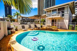 Bazén v ubytování Tropicana Motel nebo v jeho okolí