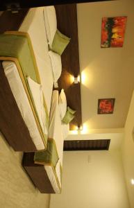 Gallery image of Hotel Grand Gaayatris in Chennai