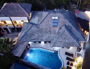 Bazén v ubytování Surf Bali Villa nebo v jeho okolí