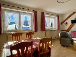 Appartements Gahler - Kurort Oberwiesenthalにあるレストランまたは飲食店