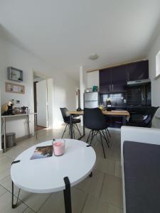 Kuchyň nebo kuchyňský kout v ubytování Apartment Sandra Toplice Sveti Martin