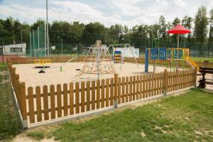 Parc infantil de Camping Oaza Błonie Kórnik Domki Standard - 3 pokoje