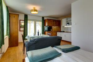 Kuchyňa alebo kuchynka v ubytovaní Gyapay Apartman Hévíz