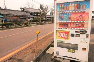 Imagen de la galería de FarmStayINN 母屋 Sanzaemon-tei GuestHouse Second floor Shiga-Takasima Traditional Japanese architecture house Limited to one group per day, en Takashima