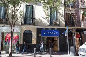 Zdjęcie z galerii obiektu Apartamento lujo fuencarral chueca w Madrycie