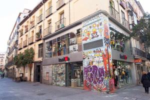 Zdjęcie z galerii obiektu Apartamento lujo fuencarral chueca w Madrycie