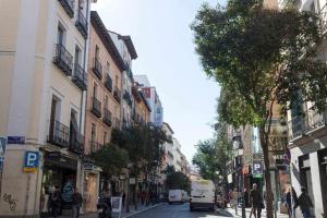 Zdjęcie z galerii obiektu Apartamento lujo fuencarral chueca w Madrycie