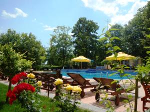 Bazén v ubytování Hotel Sunquest nebo v jeho okolí