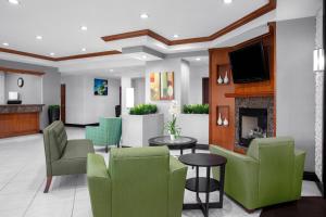 Lounge alebo bar v ubytovaní Baymont by Wyndham Miami Doral