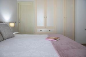 Postel nebo postele na pokoji v ubytování Irilor Luxury B&B