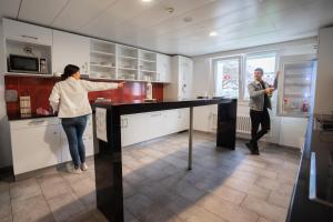 Clientes alojados en Nyon Hostel