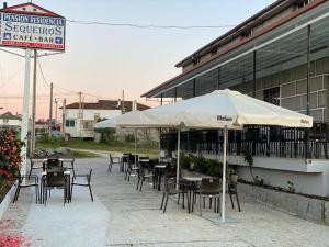 Ресторант или друго място за хранене в Hostal Sequeiros