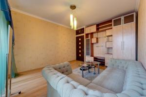 Posedenie v ubytovaní Apartments with three rooms on Shevchenko blvd
