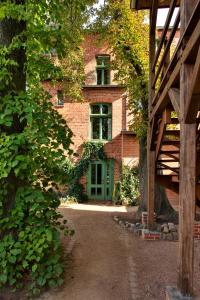 Zahrada ubytování Gasthaus und Pension "Zum Hauenden Schwein"