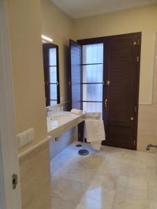 Łazienka w obiekcie Habitaciones Casa Sevillana Centro
