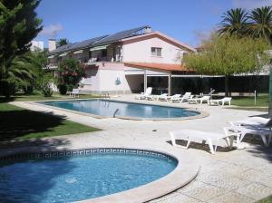 Gallery image of ABLA Guest House in Carcavelos