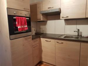 Kuchnia lub aneks kuchenny w obiekcie Haus Seehof