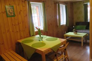 Posedenie v ubytovaní Apartments Skiareál U Vodárny Bedřichov
