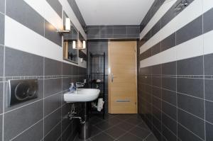Kúpeľňa v ubytovaní Apartments Gaura