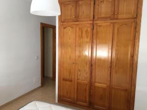 Zdjęcie z galerii obiektu HABITACIÓN GRANDE CON BAÑO PRIVADO en Coin a 30Km de la PLAYA w mieście Coín