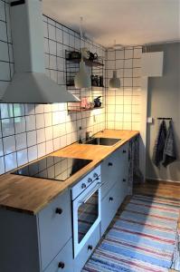 Dapur atau dapur kecil di Villa Maria Garden Cottages, Helsingborg