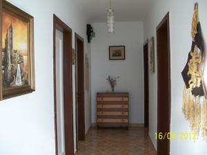 Zdjęcie z galerii obiektu Apartment in Banjol with sea view, terrace, air conditioning, Wi-Fi (3803-1) w mieście Banjol