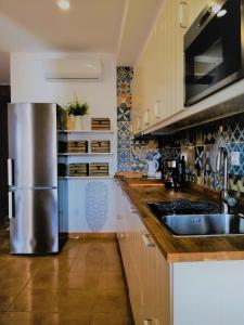 Gallery image of AlvorKiteCenter Guesthouse in Alvor +47 photos