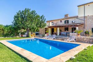 The swimming pool at or close to Villa Mala Garbo by Sealand Villas