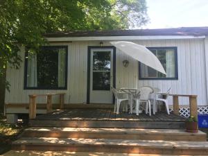 Beachside on Lake Muskoka