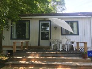 Beachside on Lake Muskoka