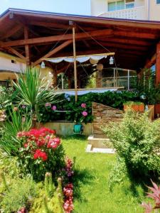Zahrada ubytování Saint George Family Hotel