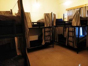 PerkUp Hostel客房内的一张或多张床位