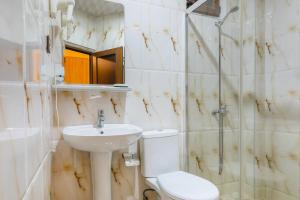 Ένα μπάνιο στο Hotel Chveni Ezo