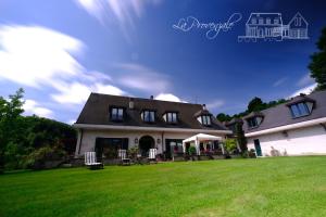 Foto dalla galleria di B&B La Provenzale a Tornolo