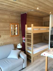 Postel nebo postele na pokoji v ubytování Ambrunes 9 - Multipass inclu