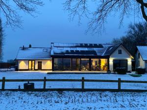 Damse Paveljoentje comfort en uitzicht in Damme v zimě
