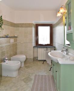 Ένα μπάνιο στο La Casetta Della Nonna