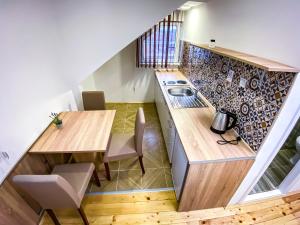 Kuchyň nebo kuchyňský kout v ubytování Kiko apartmani