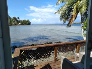 Foto dalla galleria di Bungalow blue lagon waterfront a Moorea