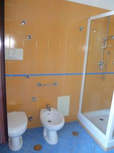 A bathroom at Ancelle Sorrento - Casa d'Accoglienza