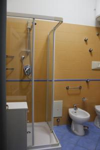 A bathroom at Ancelle Sorrento - Casa d'Accoglienza