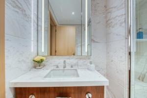 Koupelna v ubytování RH- A Stylish Home Away from Home, Spacious 02 BR near Dubai Mall