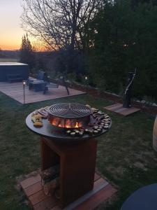 Gril dostupný pro hosty v bed and breakfast