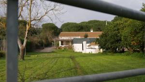 Vonkajšia záhrada v ubytovaní EL ALFOLI. CASA RURAL CERCA DEL MAR