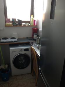 Kuchnia lub aneks kuchenny w obiekcie Villa Centrum with access Kitchen